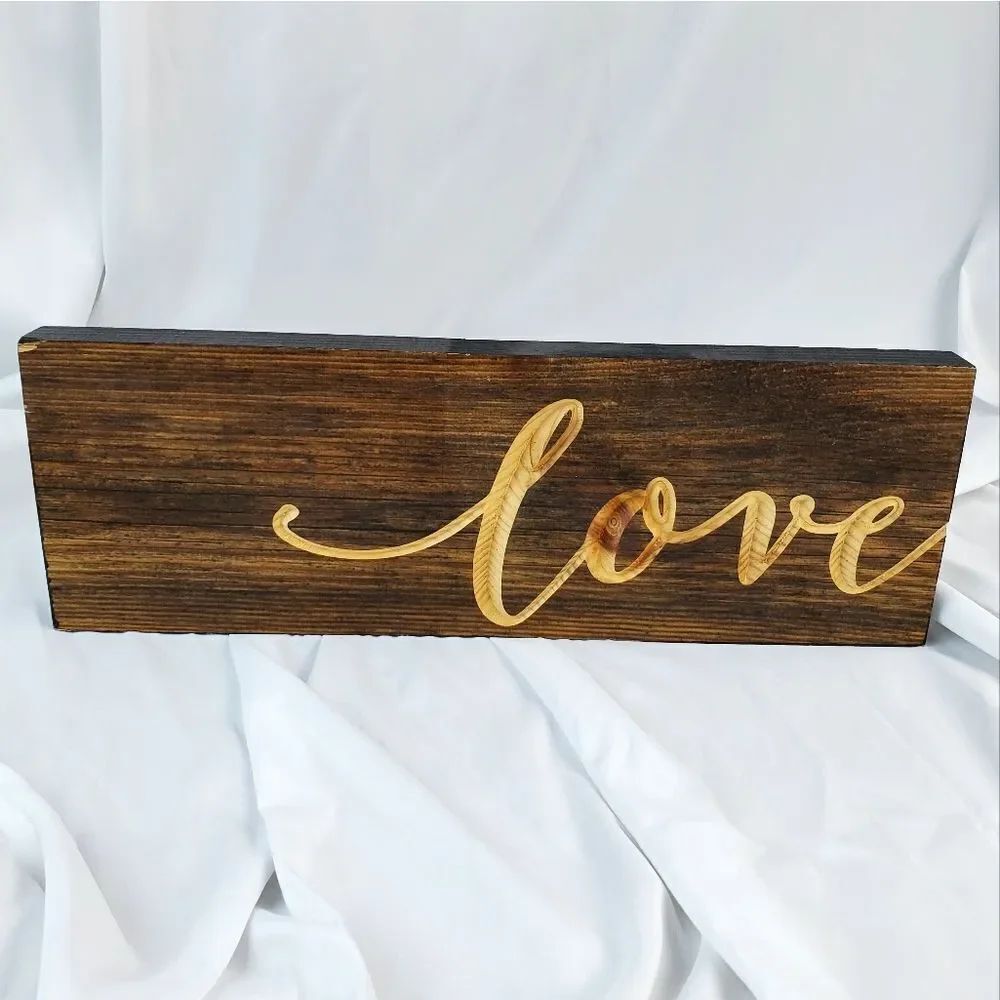 🔺️Brown Rustic Distressed Wood "Love" Tabletop Sign